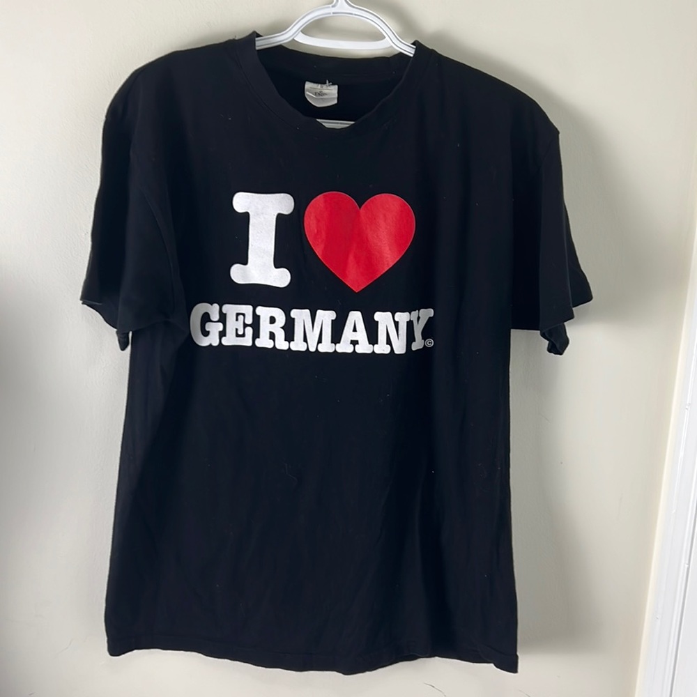 B & C Minimalist Spell Out Graphic Tee Shirt Size Medium
